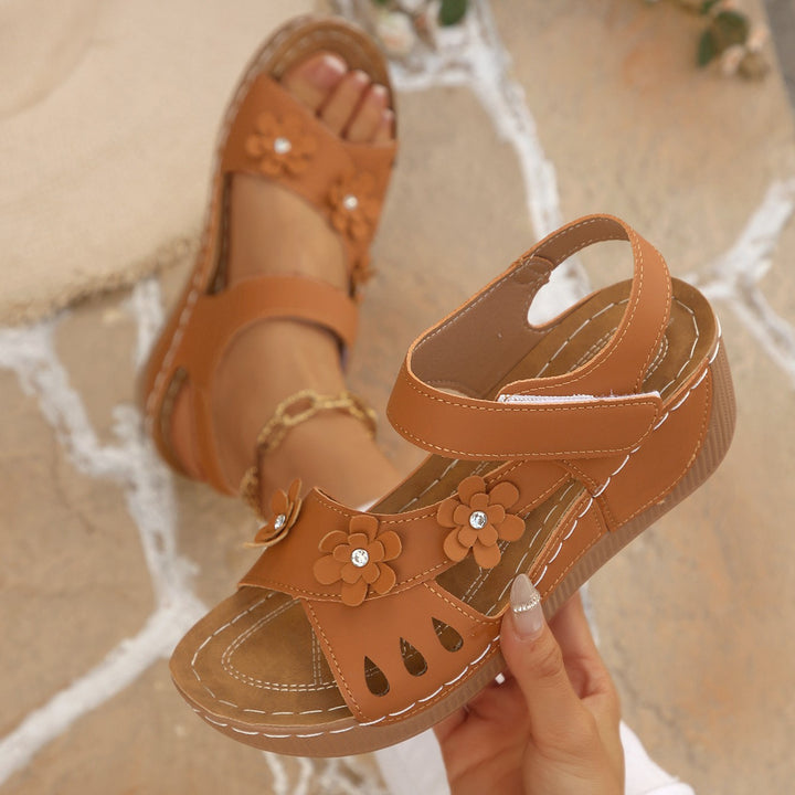 Women's Summer Floral Sandals – Breathable Soft Sole Summer Shoes