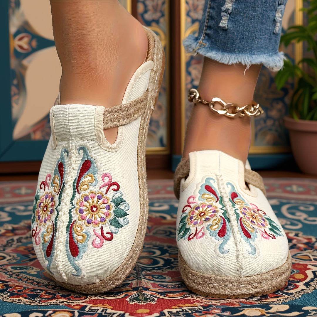 Women's Handmade Floral Flats – Embroidered Comfortable Breathable Shoes with Non-Slip Sole