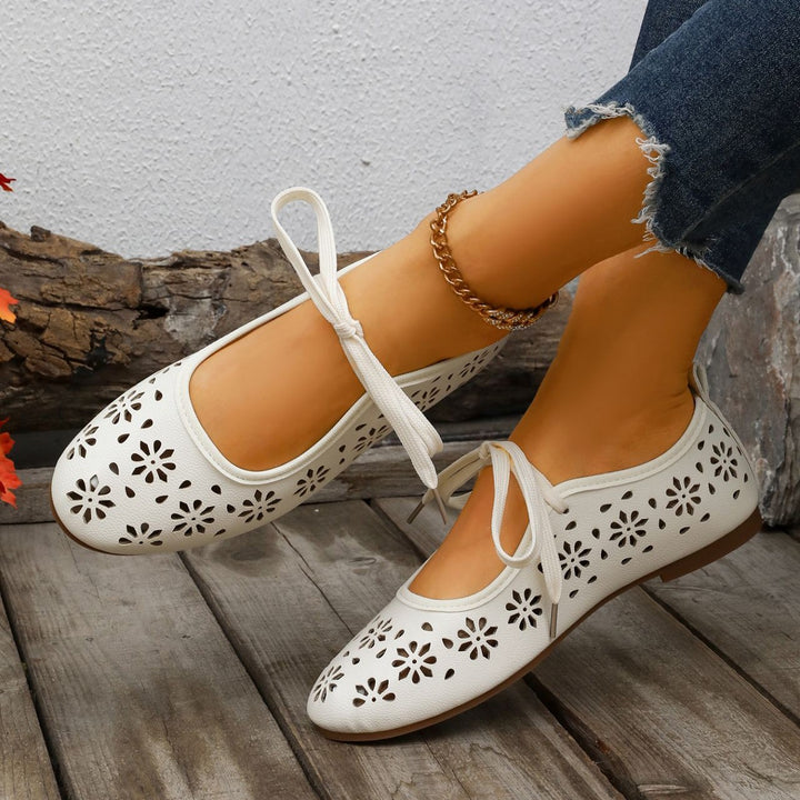 Women's Comfortable Flats – Breathable Woven Lace-Up Shoes