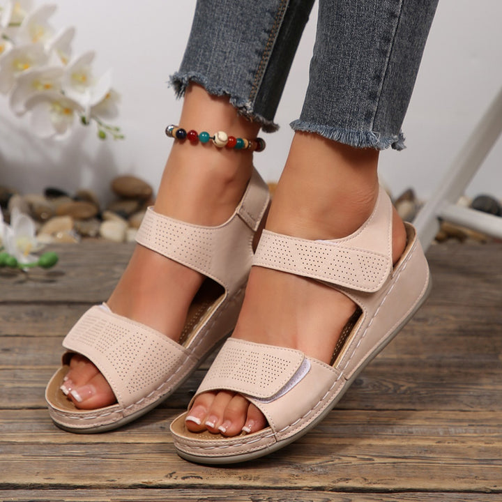 Women's Breathable Comfort Sandals – Lightweight Hook-and-Loop Walking Shoes