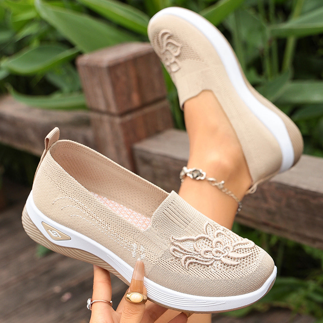 Women's Comfortable Non-Slip Walking Shoes – Supportive Everyday Comfort