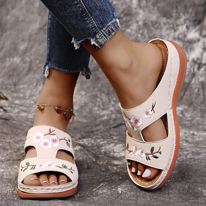 Women's Floral Embroidered Wedge Sandals