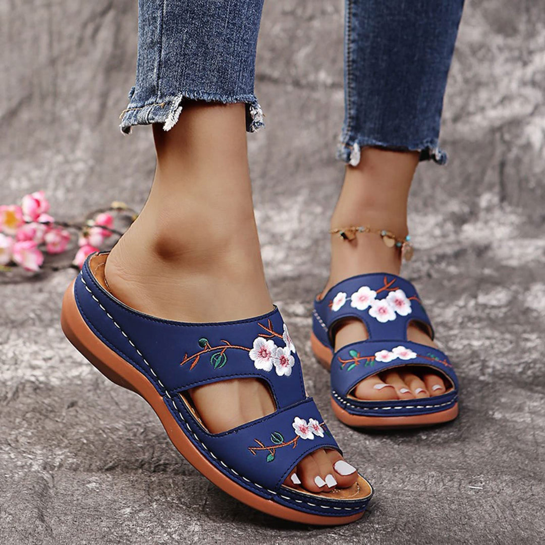 Women's Floral Embroidered Wedge Sandals