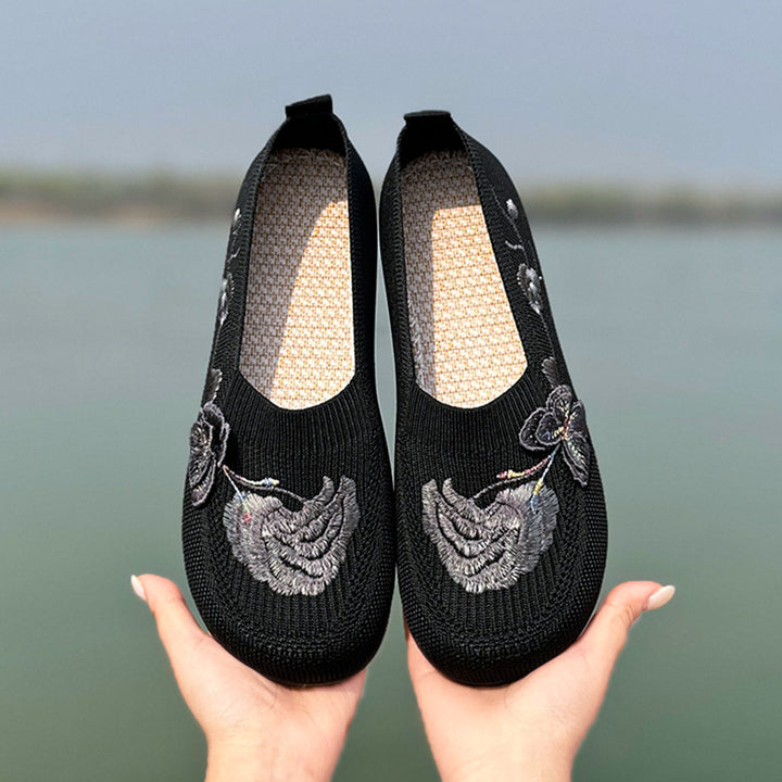Women's Floral Embroidery Flats – Lightweight Comfort Shoes