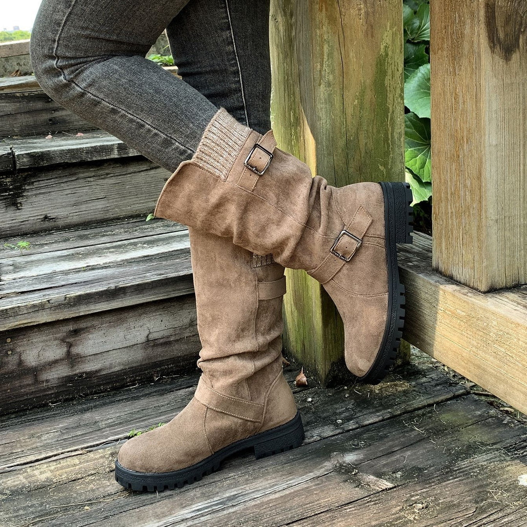 Women's Vintage Western Cowboy Boots – Suede Round-Toe Tall Boots with Block Heel & Buckle Detail