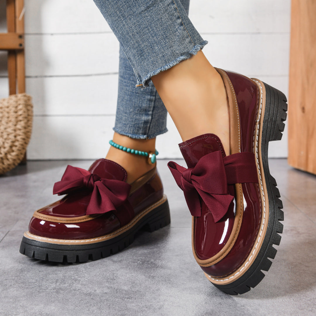Women's Classic Bow Loafers – Comfortable Platform Sole with Elegant Patent Finish