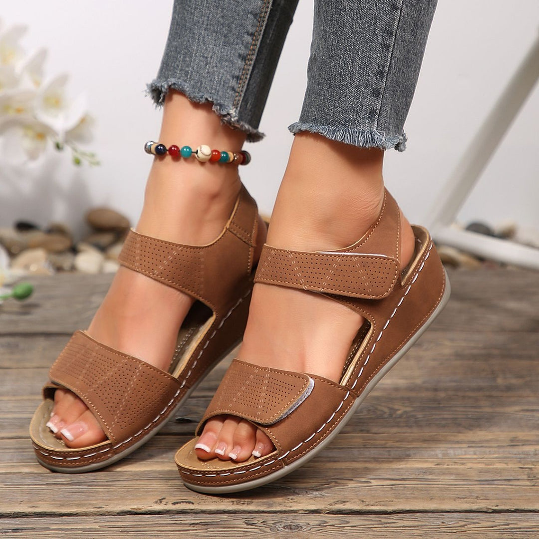 Women's Breathable Comfort Sandals – Lightweight Hook-and-Loop Walking Shoes