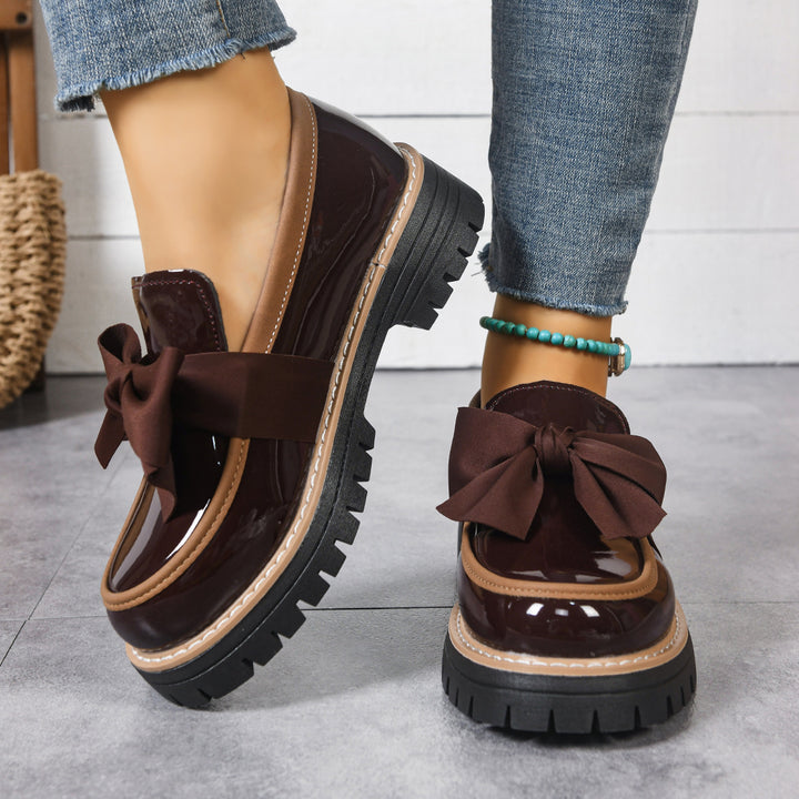 Women's Classic Bow Loafers – Comfortable Platform Sole with Elegant Patent Finish