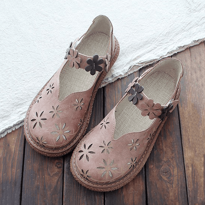 Women's Forest Style Hollow Petal Round Toe Retro Sandals