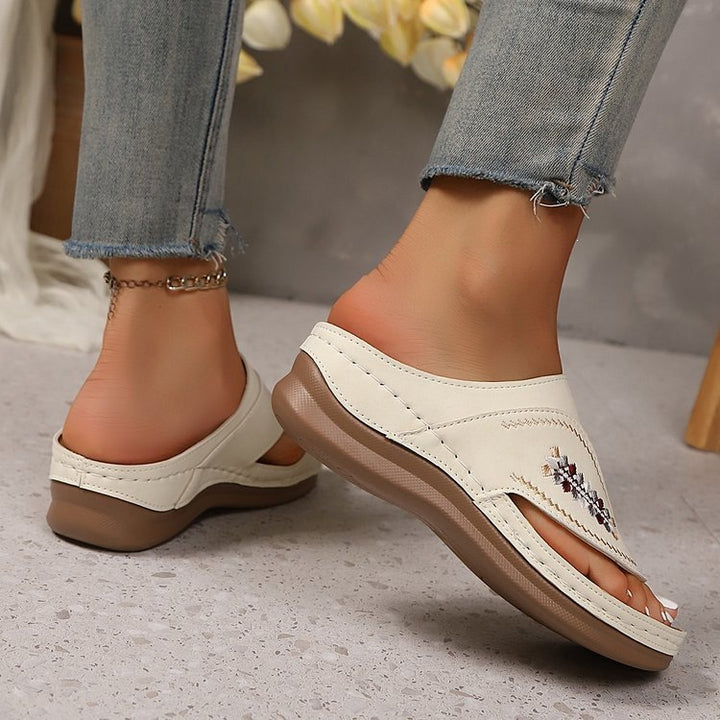Women's Summer Embroidered Sandals – Comfortable Toe Loop Walking Shoes