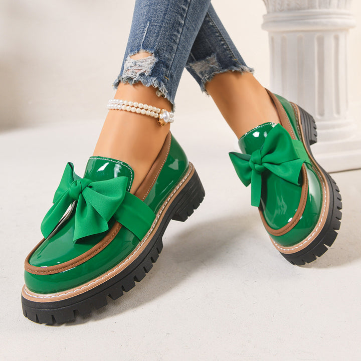 Women's Classic Bow Loafers – Comfortable Platform Sole with Elegant Patent Finish