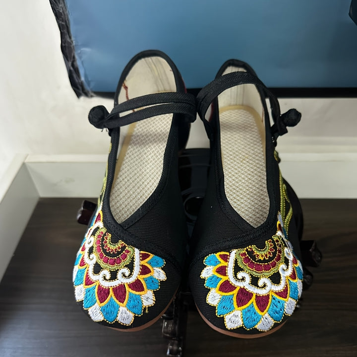 Women's Comfortable Cloth Flats – Soft Non-Slip Everyday Shoes
