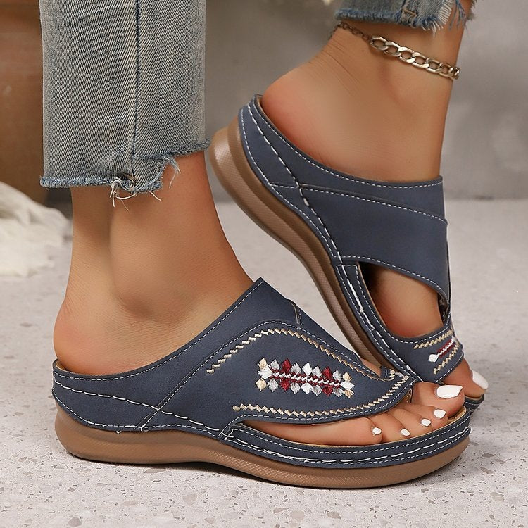 Women's Summer Embroidered Sandals – Comfortable Toe Loop Walking Shoes