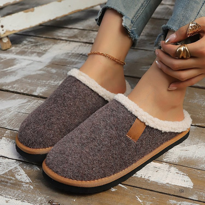 Women's Warm Plush Slippers – Cloud-Soft Comfort with Thick Non-Slip Sole for Indoor & Outdoor Wear