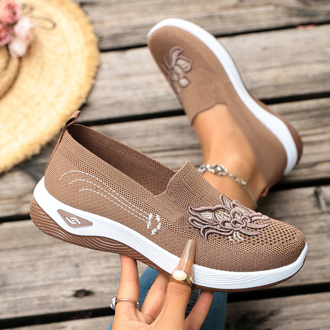 Women's Comfortable Non-Slip Walking Shoes – Supportive Everyday Comfort