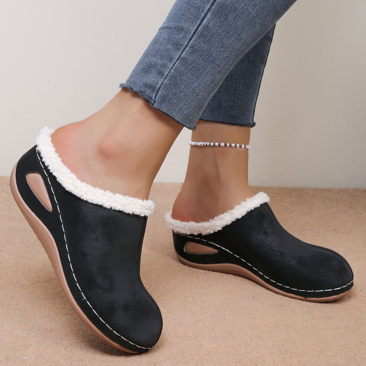 Women's Warm Slip-On Winter Shoes – Soft Lining, Lightweight & Supportive