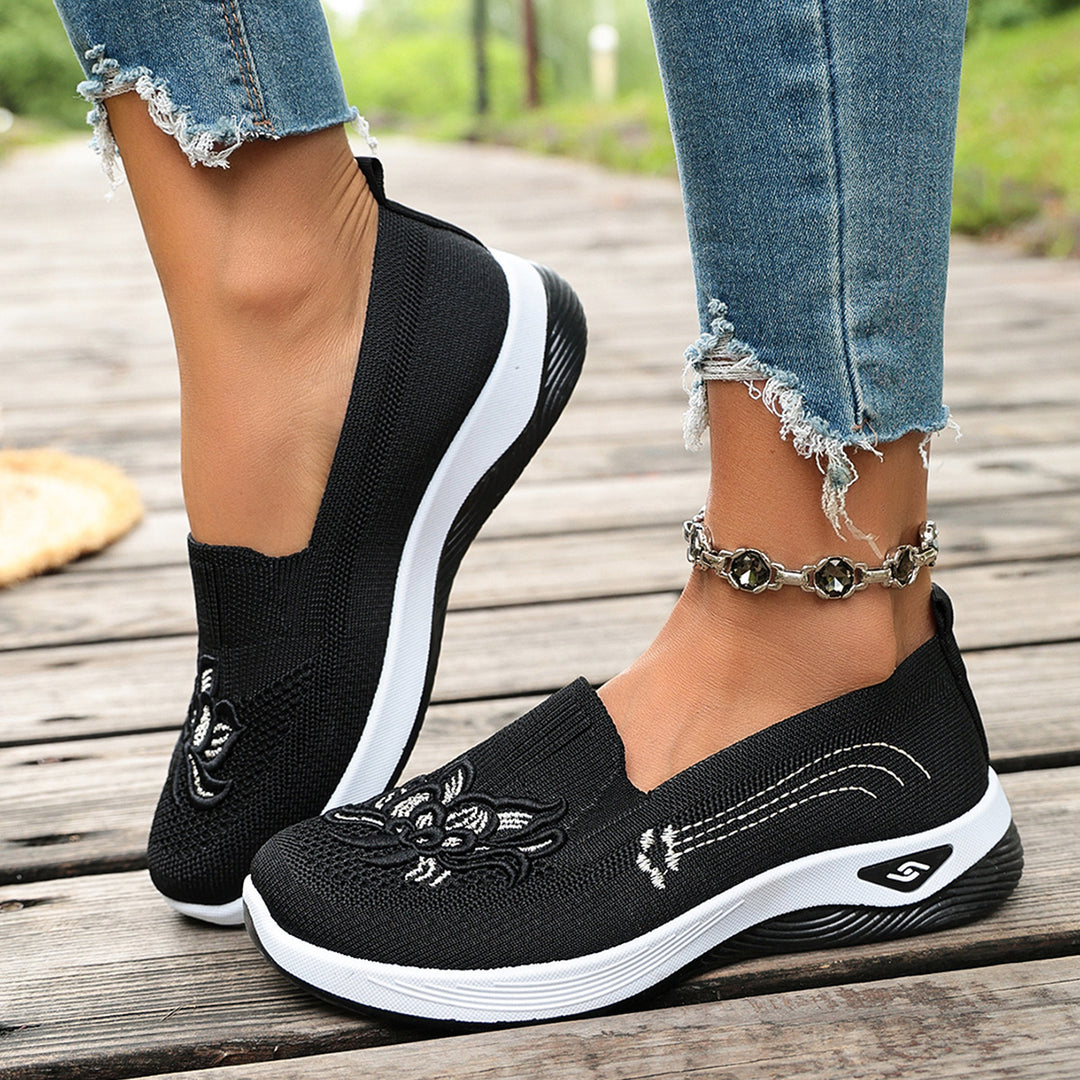 Women's Comfortable Non-Slip Walking Shoes – Supportive Everyday Comfort