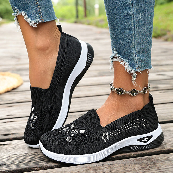Women's Comfortable Non-Slip Walking Shoes – Supportive Everyday Comfort