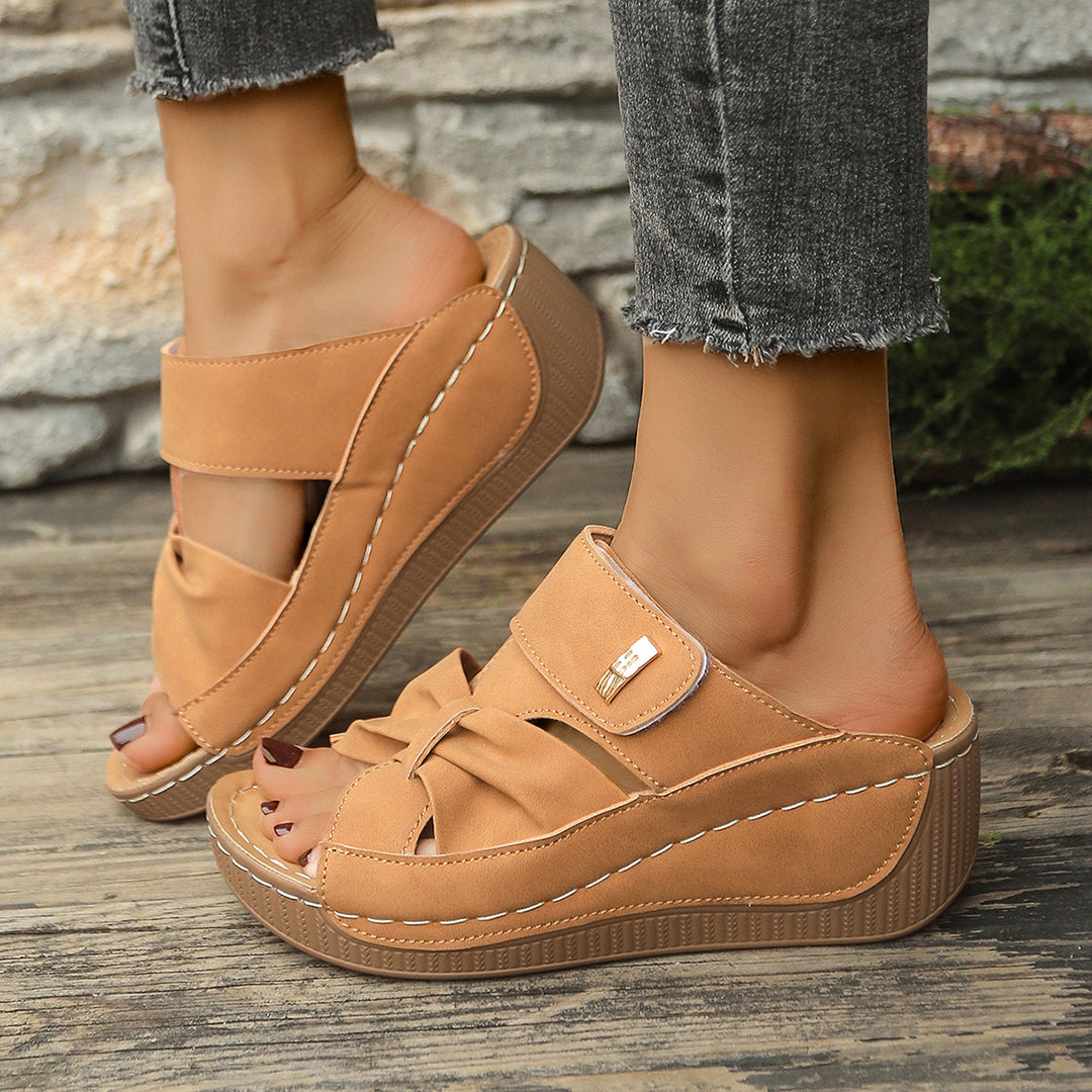 2026 Breathable Wedge Cutout Sandals – Comfortable Summer Walking Sandals for Women