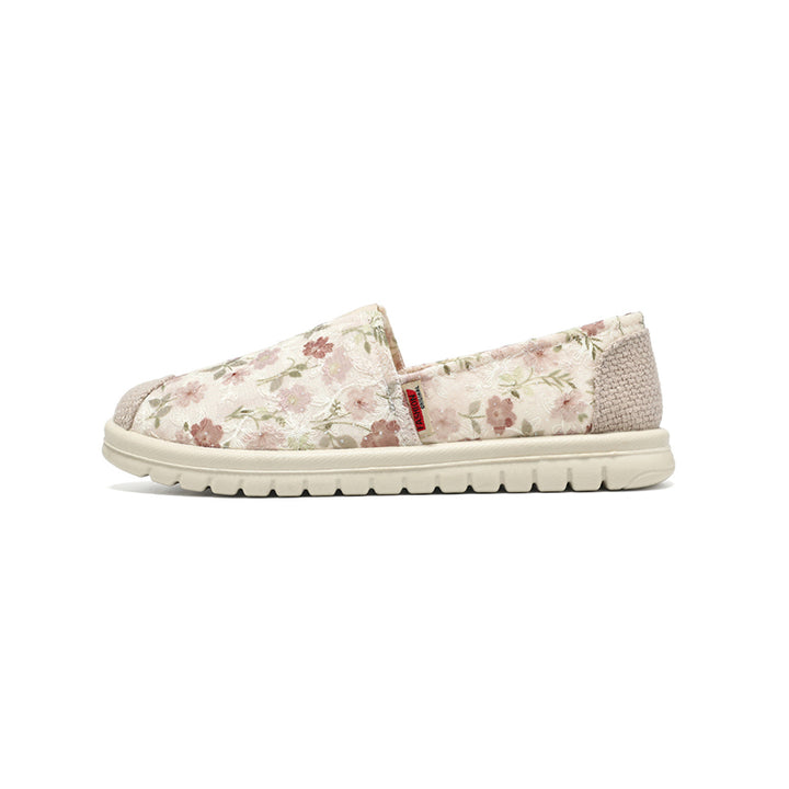 Breathable Floral Walking Shoes – Soft & Comfortable Everyday Flats