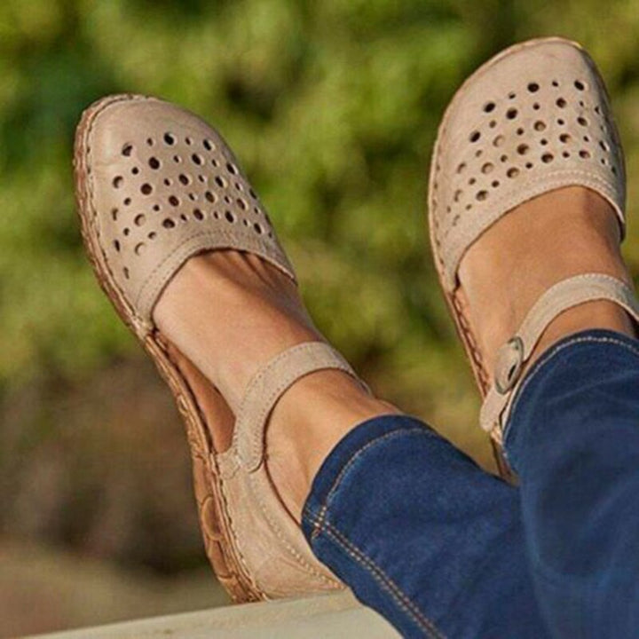 Women's Round Toe Hollow-out Leather Sandals