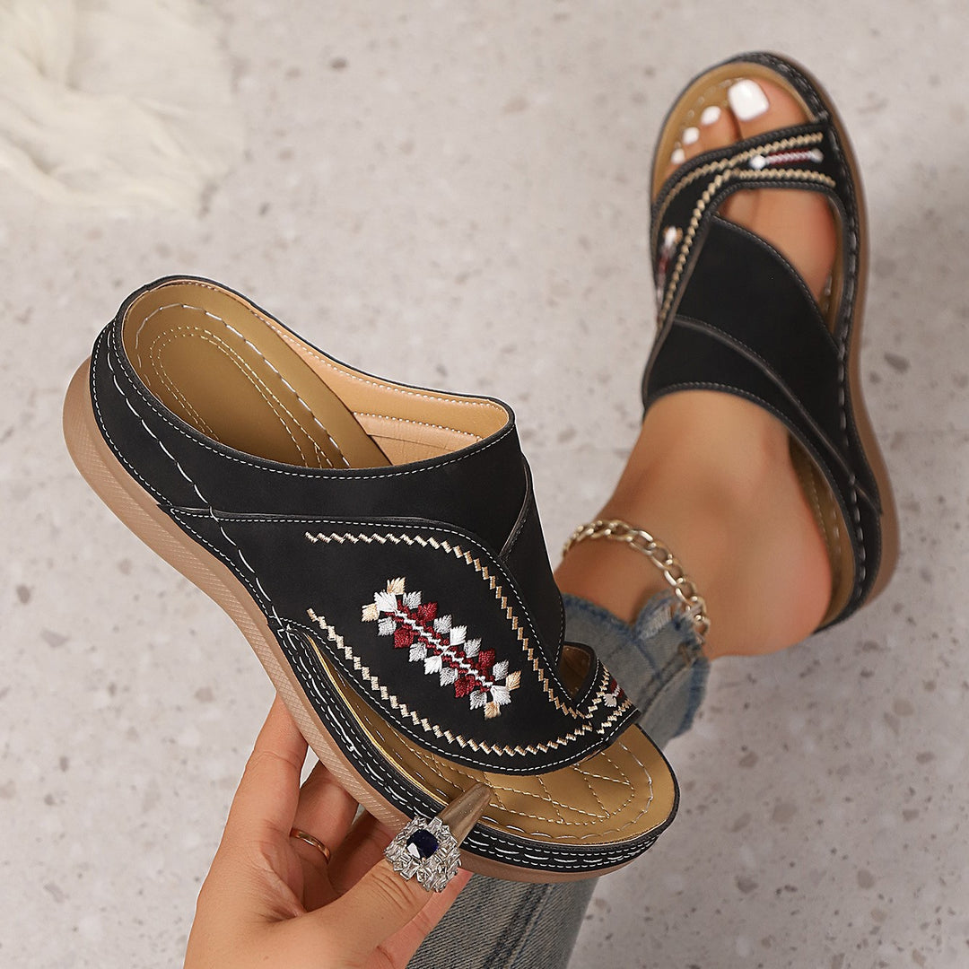 Women's Summer Embroidered Sandals – Comfortable Toe Loop Walking Shoes