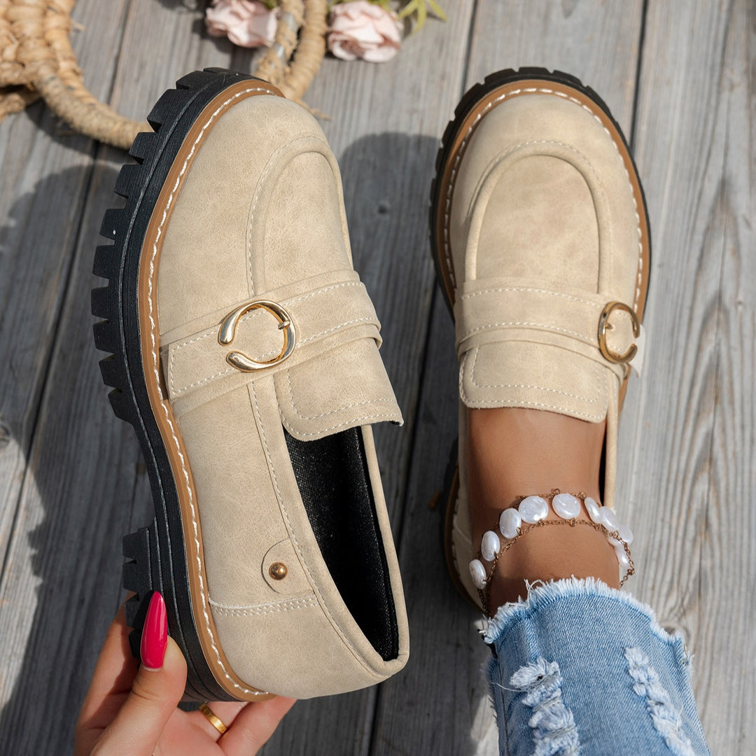 Women's Vintage Comfort Loafers – Supportive Thick Sole with Classic Buckle Detail