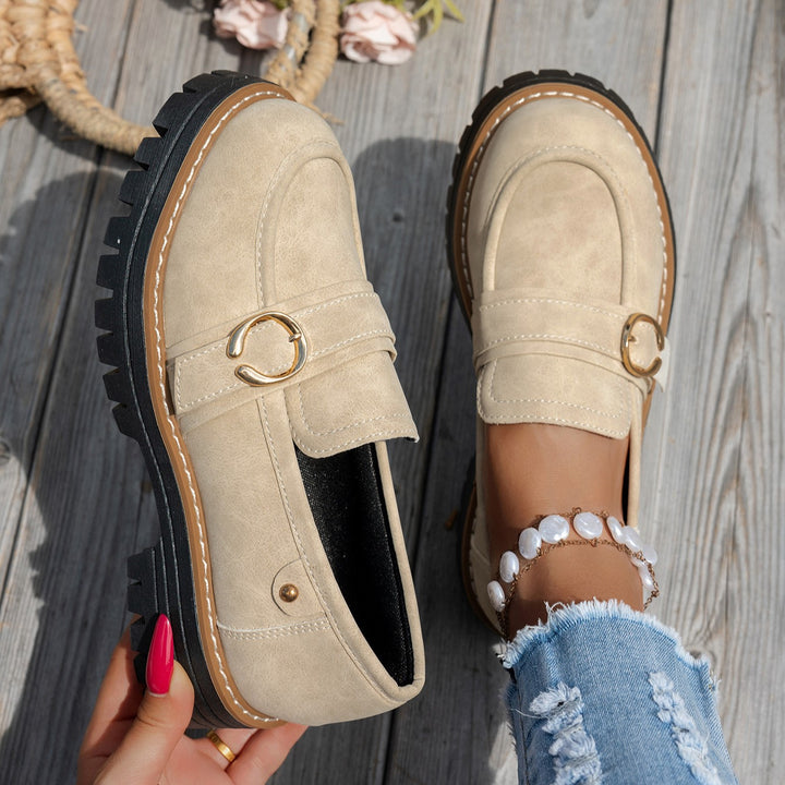 Women's Vintage Comfort Loafers – Supportive Thick Sole with Classic Buckle Detail