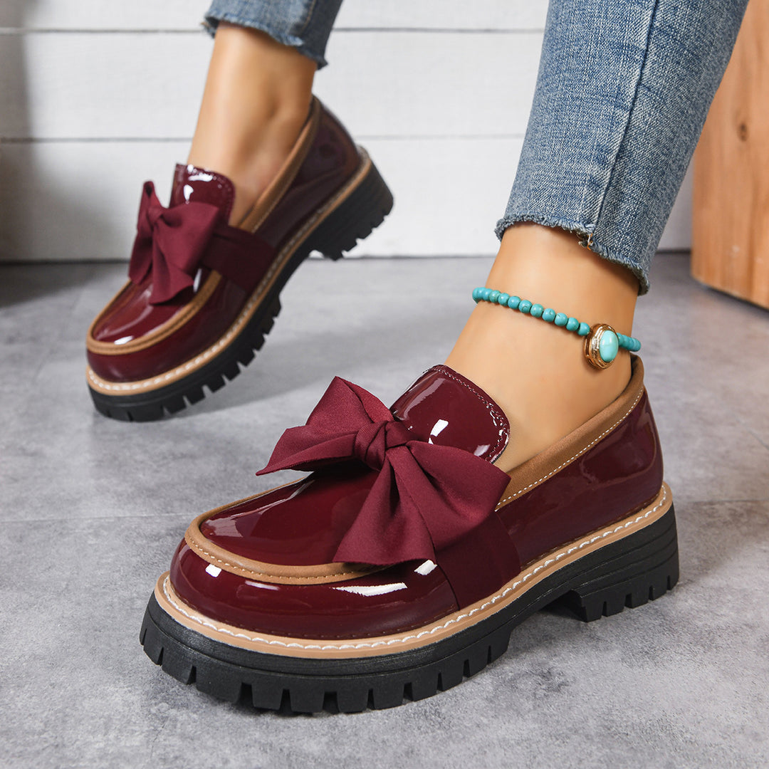 Women's Classic Bow Loafers – Comfortable Platform Sole with Elegant Patent Finish