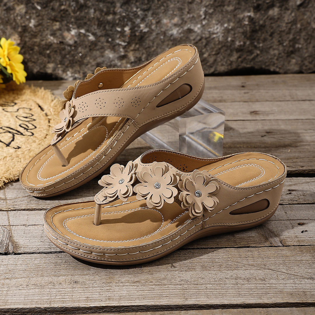 Women's Floral Comfort Wedge Flip-Flop Sandals – Lightweight Cushioned Summer Slides