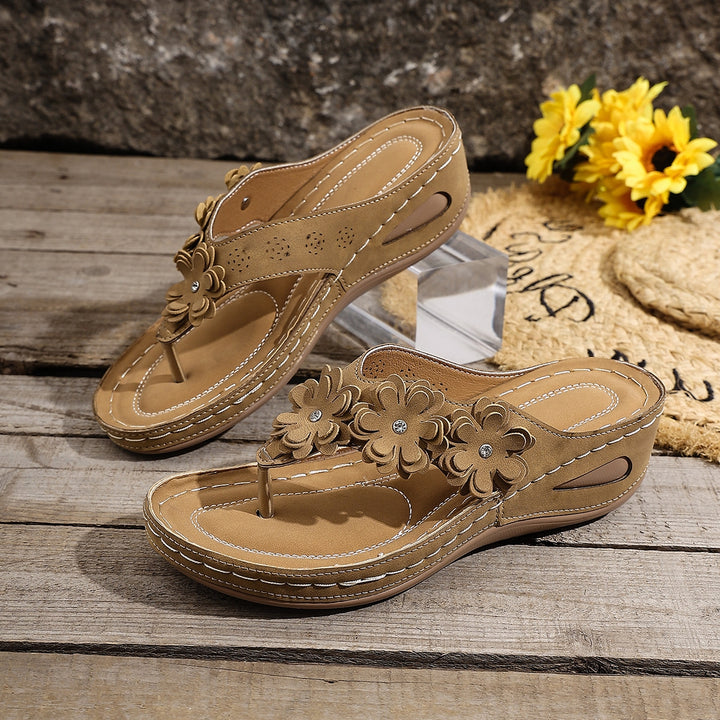 Women's Floral Comfort Wedge Flip-Flop Sandals – Lightweight Cushioned Summer Slides