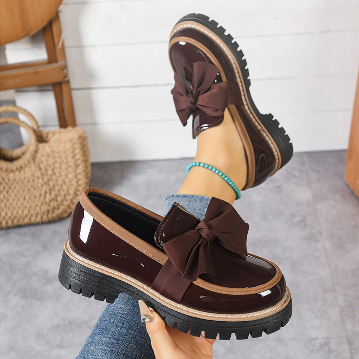 Women's Classic Bow Loafers – Comfortable Platform Sole with Elegant Patent Finish