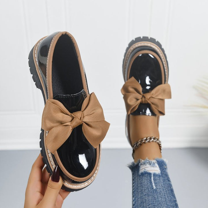 Women's Classic Bow Loafers – Comfortable Platform Sole with Elegant Patent Finish