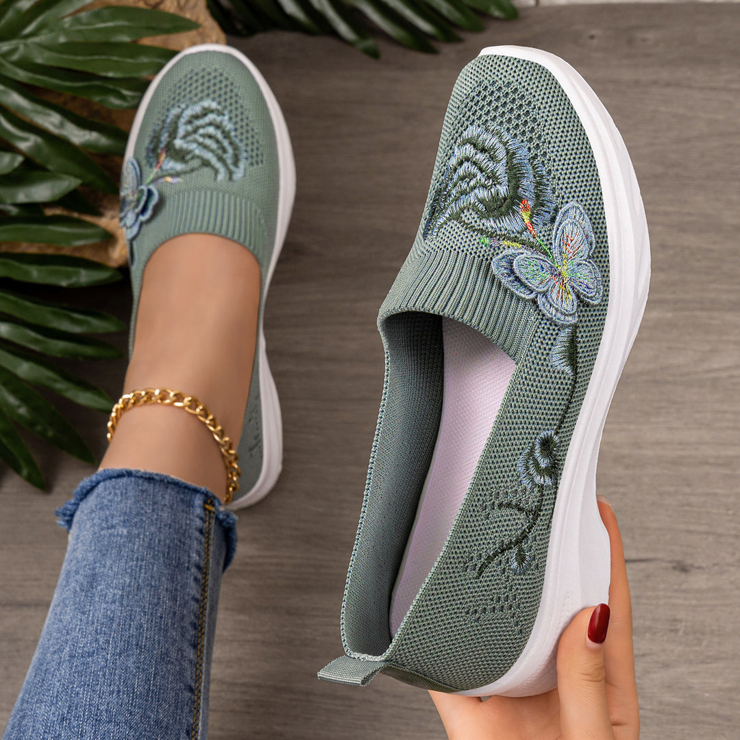 Breathable Mesh Walking Shoes for Women – Soft Embroidered Comfort Shoes