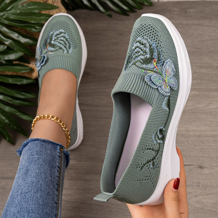 Breathable Mesh Walking Shoes for Women – Soft Embroidered Comfort Shoes